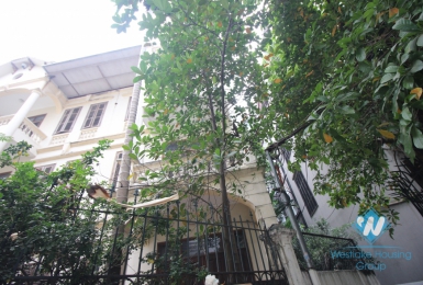 Unfirnished house with cheap price for rent in Tay Ho, Hanoi
